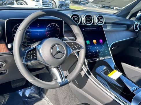 Used 2026 Mercedes-Benz GLC 300 GLC 300 image 13
