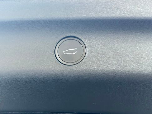 Used 2024 Tesla Model Y Long Range image 38