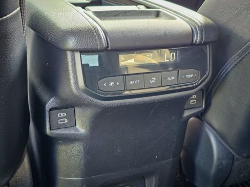 Used 2024 Toyota Grand Highlander AWD image 33