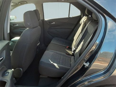 Used 2022 Chevrolet Equinox LT image 23