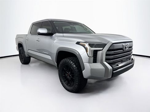 Used 2023 Toyota Tundra Limited w/ Power Package AWD/4WD image 10