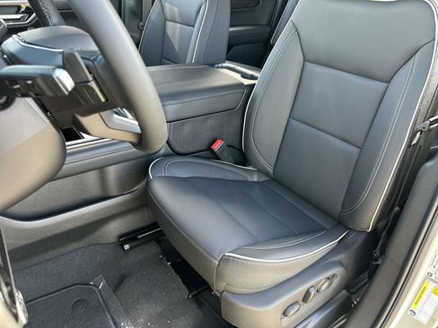 New 2026 GMC Yukon XL Elevation AWD/4WD image 19