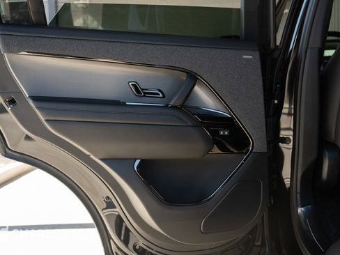 Used 2025 Land Rover Range Rover Sport Dynamic SE image 27
