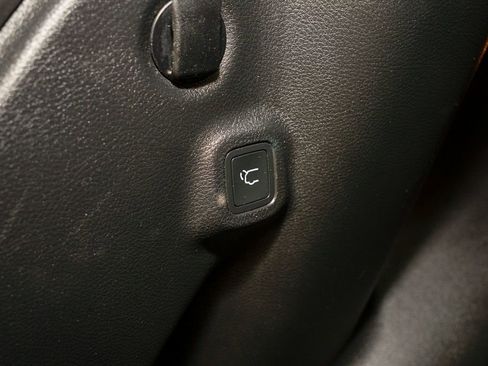 Used 2021 Jeep Compass 80th Special Edition image 6