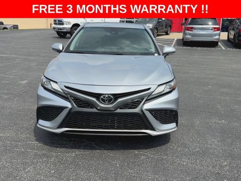 Used 2024 Toyota Camry XSE FWD image 3