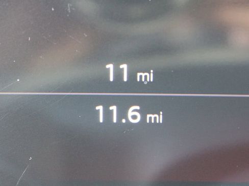 New 2025 Audi Q5 2.0T Premium image 12