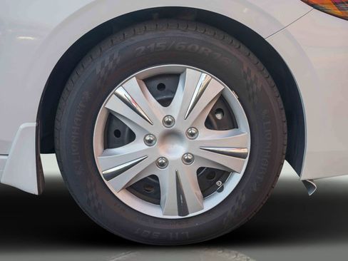 Used 2024 Nissan Sentra SV image 36