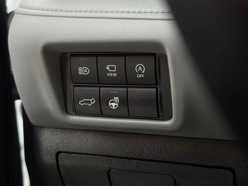Used 2024 Toyota Highlander Platinum AWD/4WD image 34