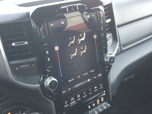 Used 2024 RAM 2500 Big Horn w/ Sport Appearance Package image 15