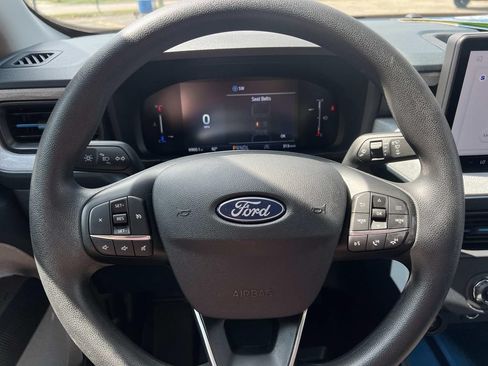 Used 2025 Ford Maverick XLT w/ Equipment Group 302A AWD/4WD image 16