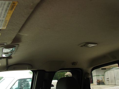 Used 2007 Nissan Frontier SE image 9