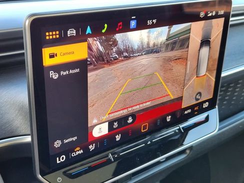New 2025 Volkswagen ID. Buzz Pro S Plus AWD/4WD image 17