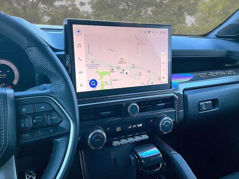 Used 2024 Toyota Tacoma TRD Sport w/ TRD Sport Upgrade Package image 10