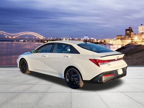 New 2026 Hyundai Elantra Sport image 3