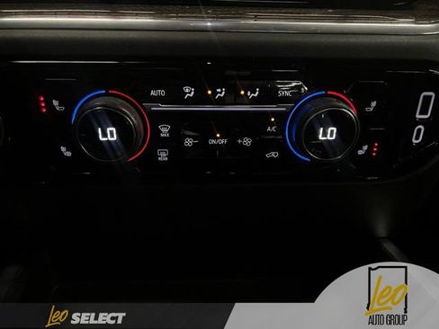 Used 2023 Chevrolet Silverado 1500 LT w/ Z71 Off-Road Package AWD/4WD image 21