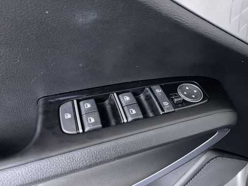 Used 2023 Kia Soul EX image 11