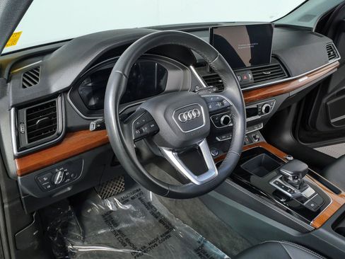 Used 2023 Audi Q5 2.0T Premium Plus w/ Premium Plus Package AWD/4WD image 4