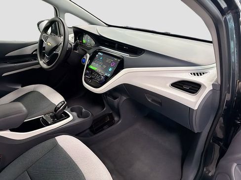 Used 2018 Chevrolet Bolt LT image 26