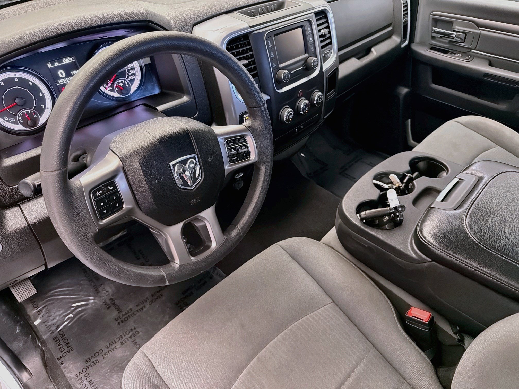 Used 2024 RAM 1500 Classic SLT AWD/4WD image 7