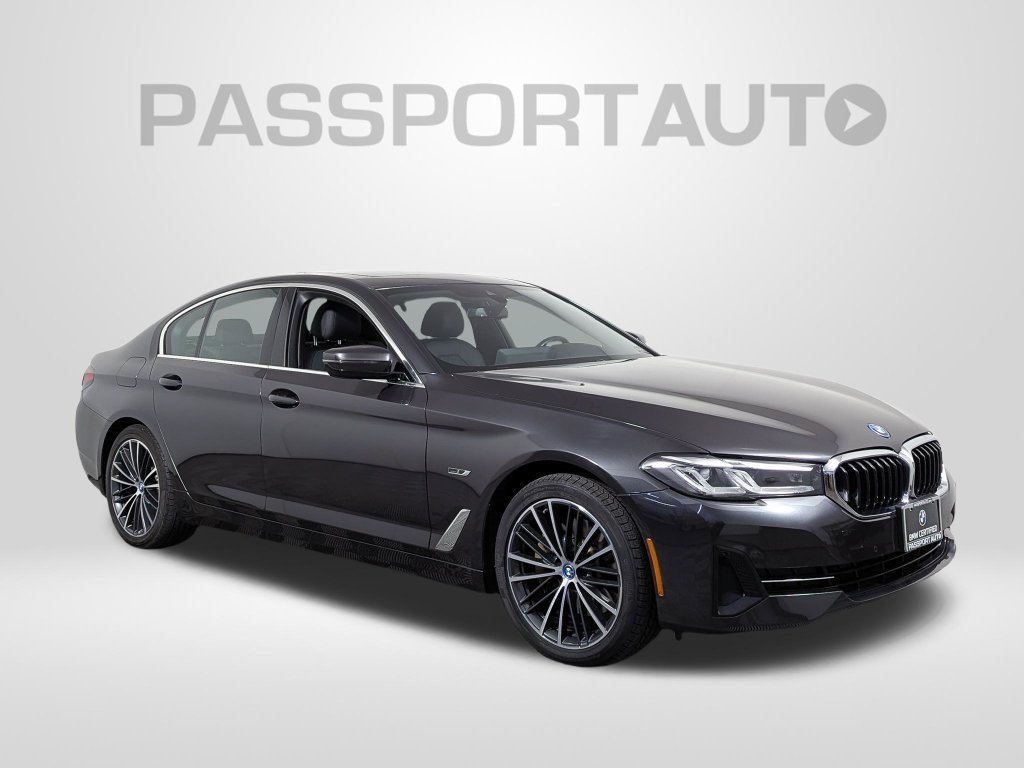 Certified 2023 BMW 530e xDrive w/ Premium Package AWD/4WD image 9