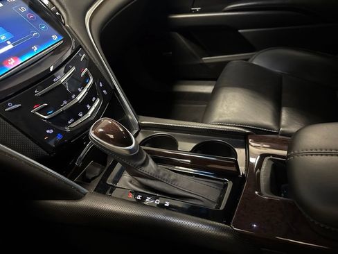 Used 2017 Cadillac XTS Luxury FWD image 10
