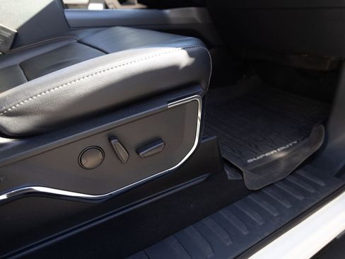 Used 2024 Ford F350 Lariat w/ Lariat Ultimate Package image 29