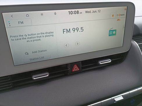 New 2023 Hyundai Ioniq 5 SEL image 24