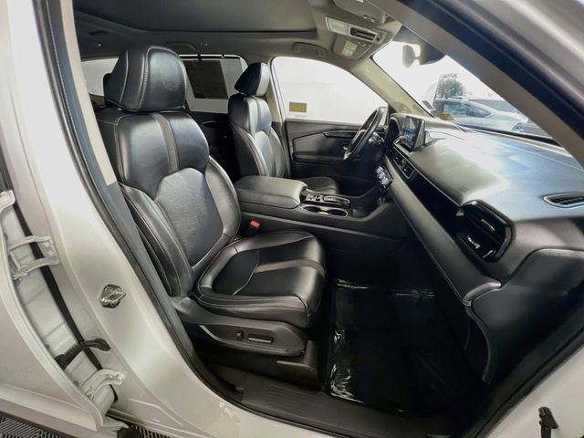 Used 2023 Honda Pilot Touring image 30