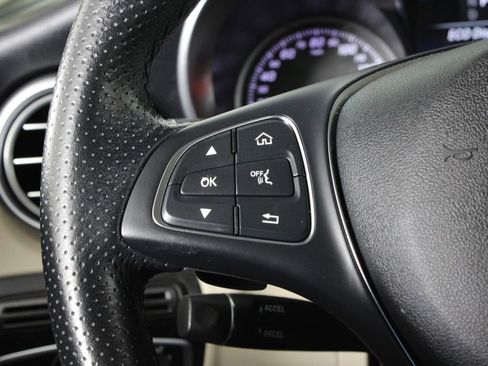 Used 2019 Mercedes-Benz GLC 300 image 26