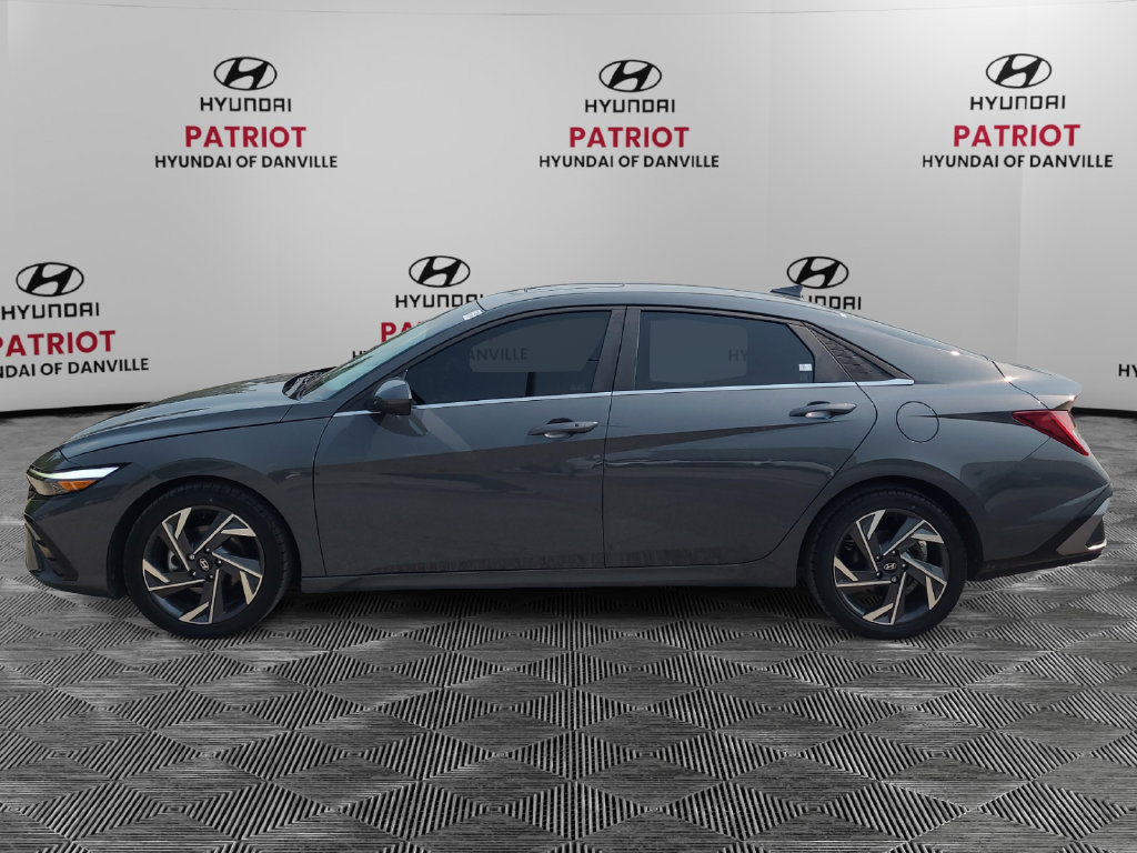 Used 2024 Hyundai Elantra SEL w/ Convenience Package FWD image 6