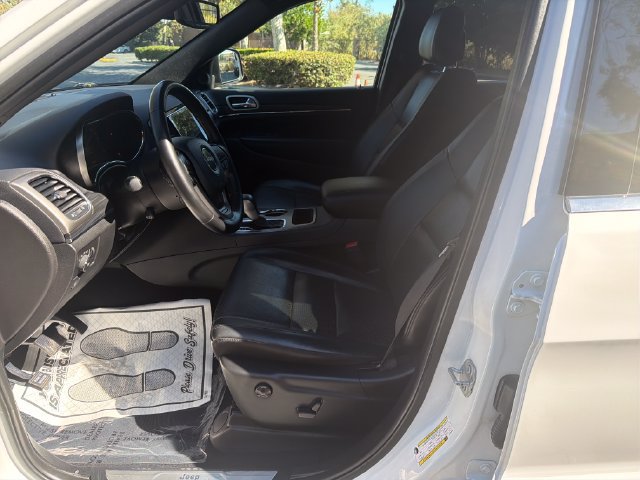Used 2020 Jeep Grand Cherokee Limited w/ Luxury Group II RWD image 9