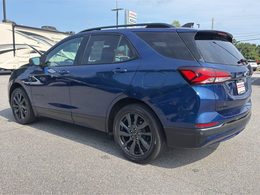 Used 2023 Chevrolet Equinox RS AWD/4WD image 7
