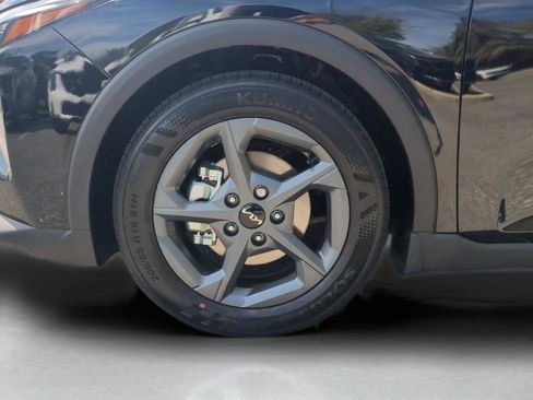 New 2025 Kia K4 LXS image 10