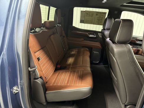 Used 2024 GMC Sierra 1500 Denali Ultimate image 28