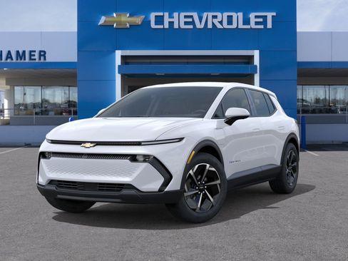New 2026 Chevrolet Equinox EV LT w/ Comfort Package FWD image 30