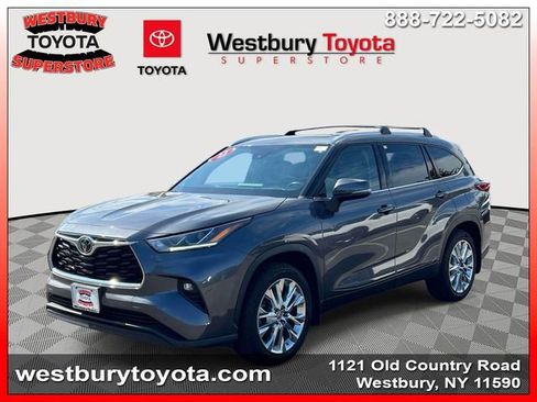 Used 2022 Toyota Highlander Limited AWD/4WD image 5