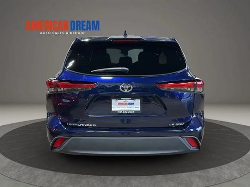 Used 2021 Toyota Highlander LE AWD/4WD image 33