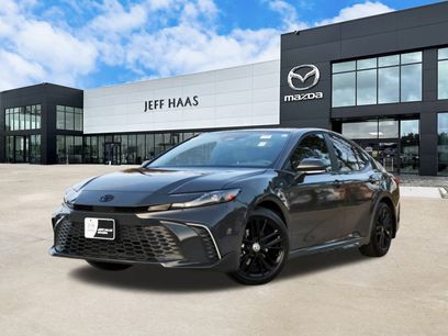 Used 2025 Toyota Camry SE w/ Convenience Package