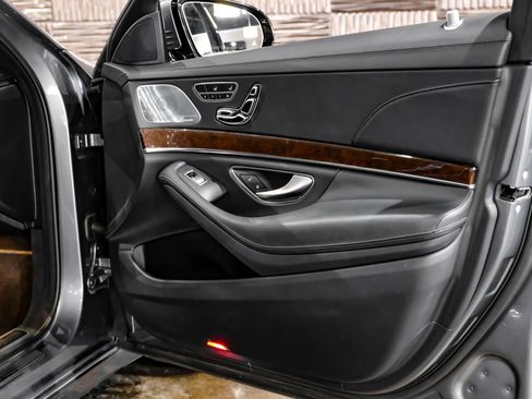 Used 2018 Mercedes-Benz S 450 Sedan image 49