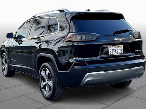 Used 2019 Jeep Cherokee Limited image 11