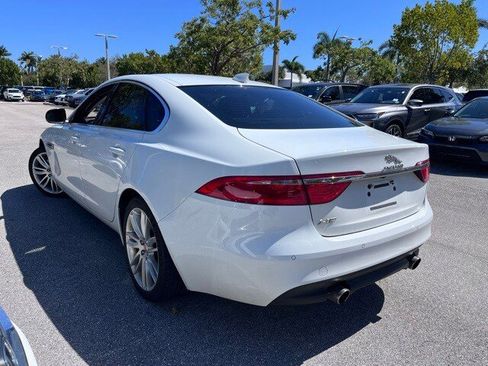 Used 2016 Jaguar XF Prestige image 3