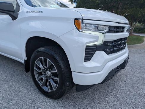 Used 2025 Chevrolet Silverado 1500 RST w/ Convenience Package II AWD/4WD image 10