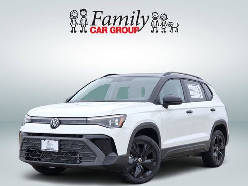 New 2026 Volkswagen Taos SE FWD image 1