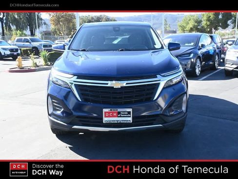 Used 2022 Chevrolet Equinox LT image 2