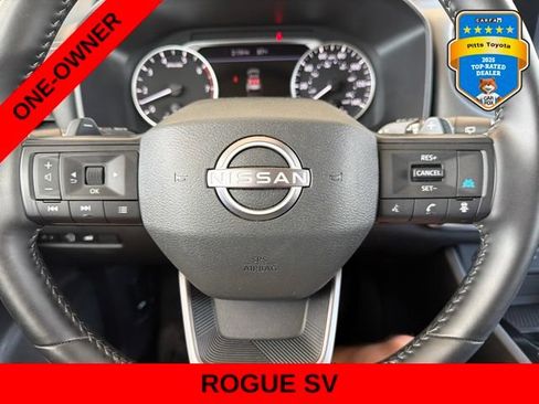Used 2025 Nissan Rogue SV FWD image 21