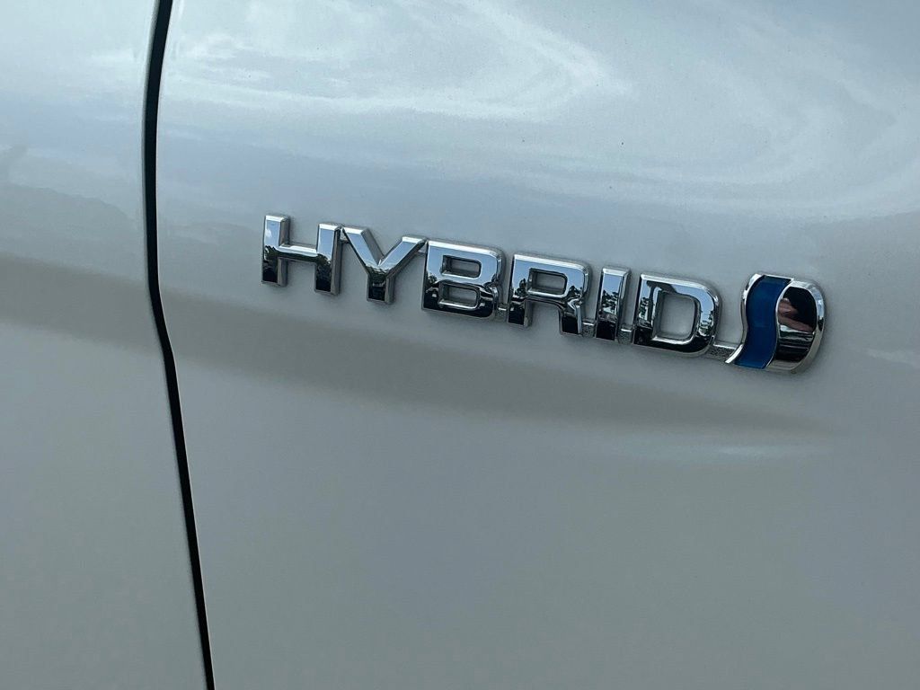 Used 2020 Toyota Camry XLE FWD image 20