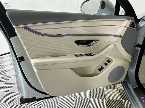 New 2026 Bentley Flying Spur Azure AWD/4WD image 14