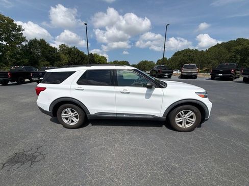 Used 2020 Ford Explorer XLT RWD image 12