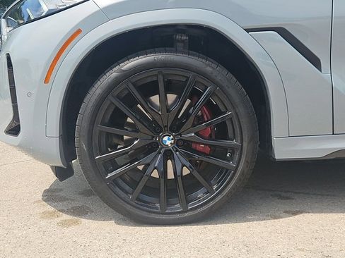 Used 2026 BMW X6 xDrive40i w/ Climate Comfort Package AWD/4WD image 22