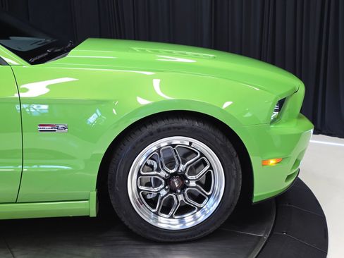 Used 2013 Ford Mustang GT Premium w/ Comfort Pkg RWD image 45